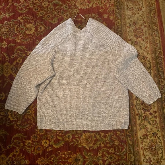 urban outfitters oversized sweater - Picture 2 of 3